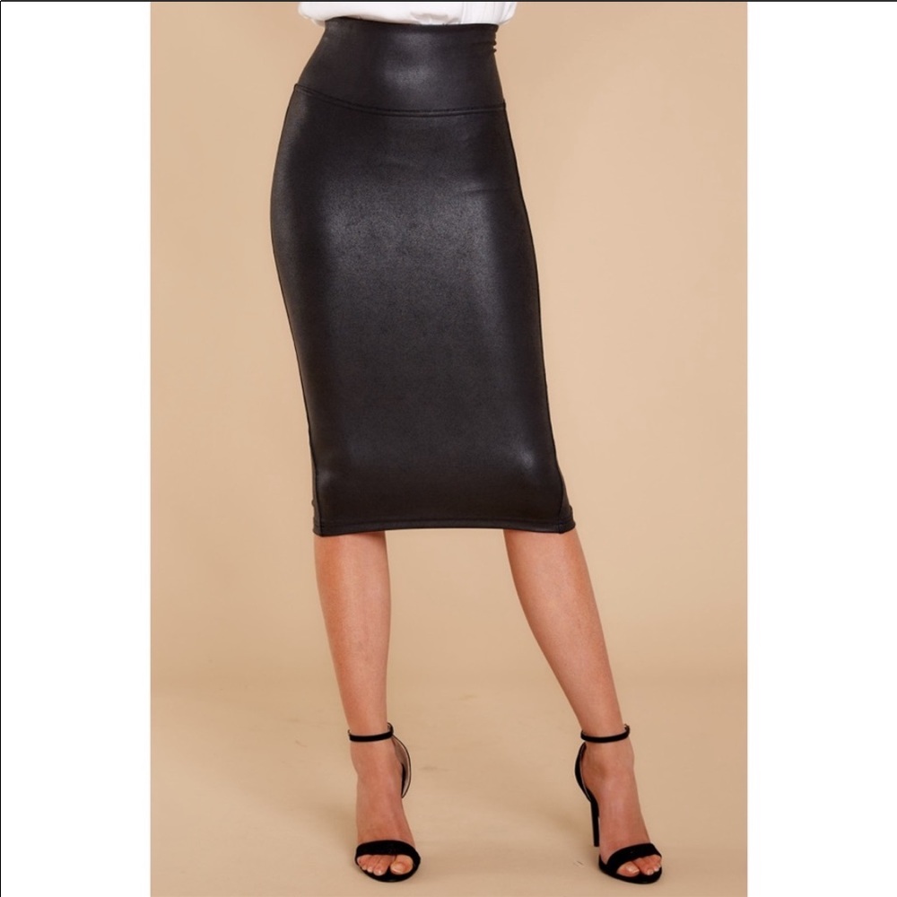 Spanx Faux Leather Pencil Skirt - Picture 2 of 5